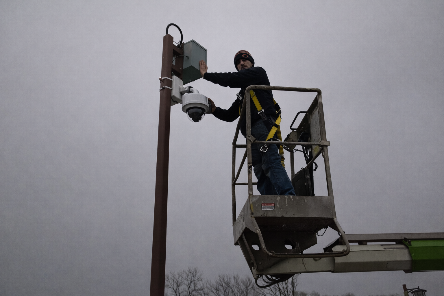 Pole Mounted Multi-Sensor with PTZ Installation for Local Government
